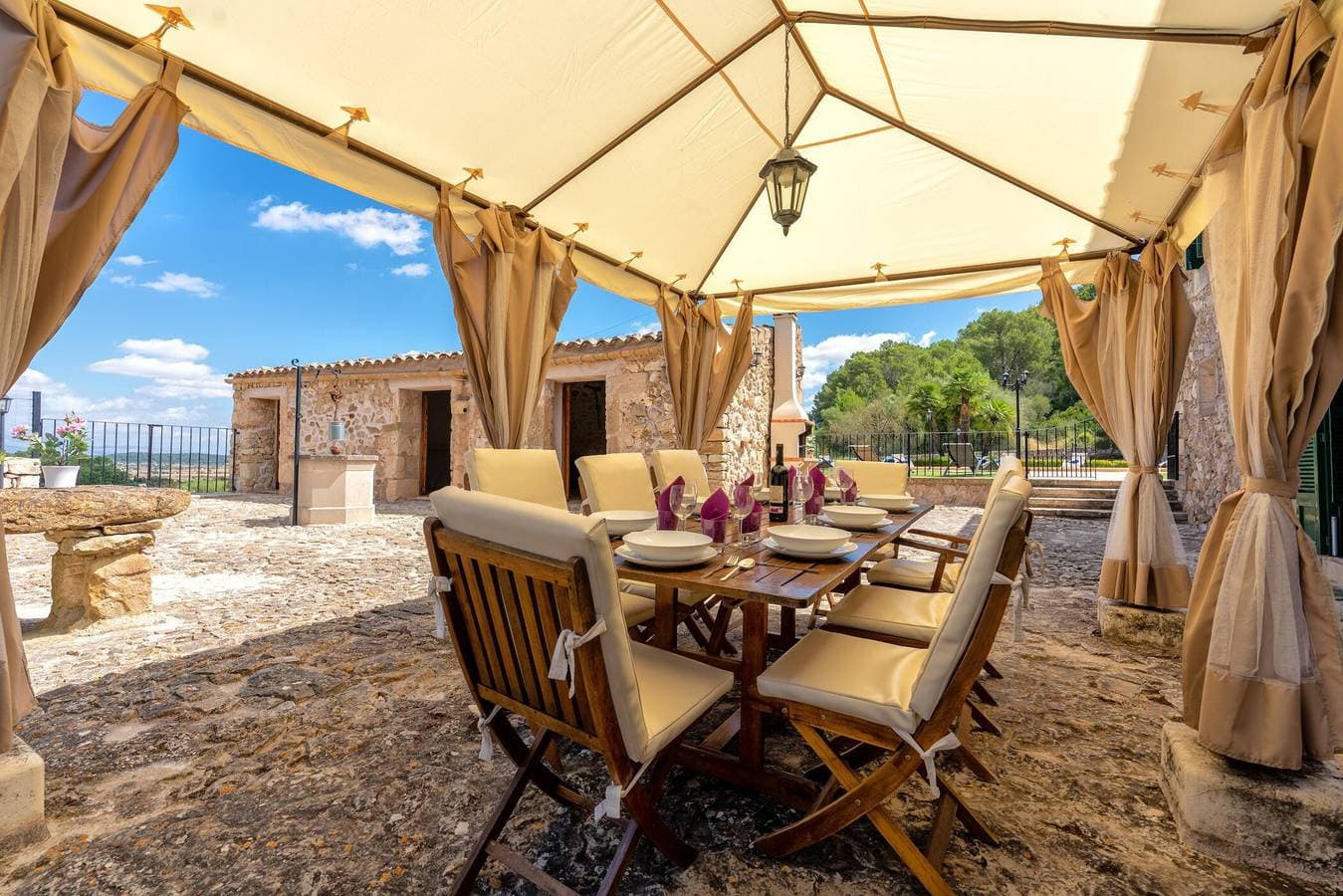 Foto 4 von 38: Ferienhaus 'Finca Son Roig' mit Bergblick, WLAN und Klimaanlage