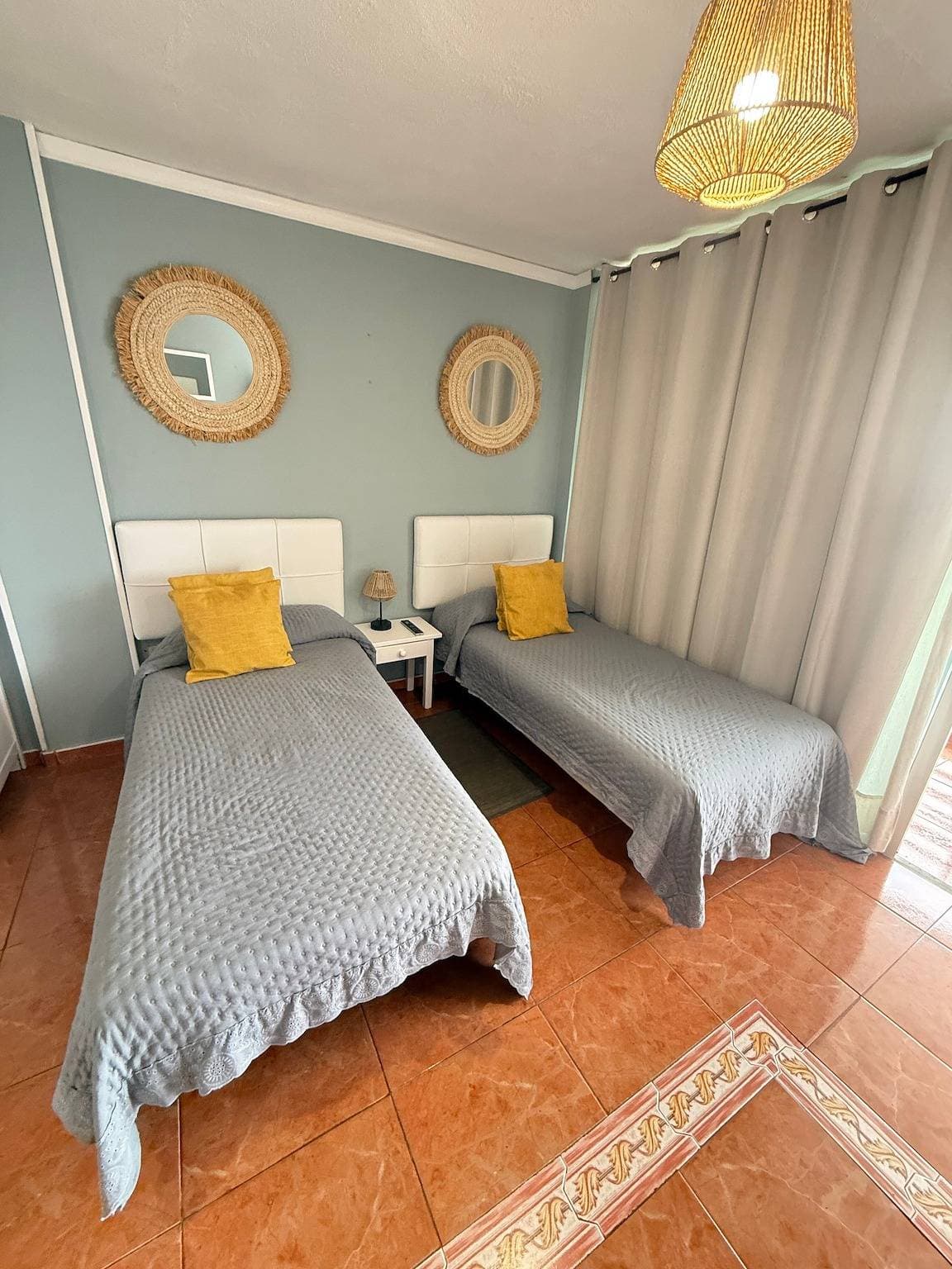 Foto 11 von 14: Ferienwohnung 'Sol Y Playa' mit privater Terrasse, WLAN und Klimaanlage