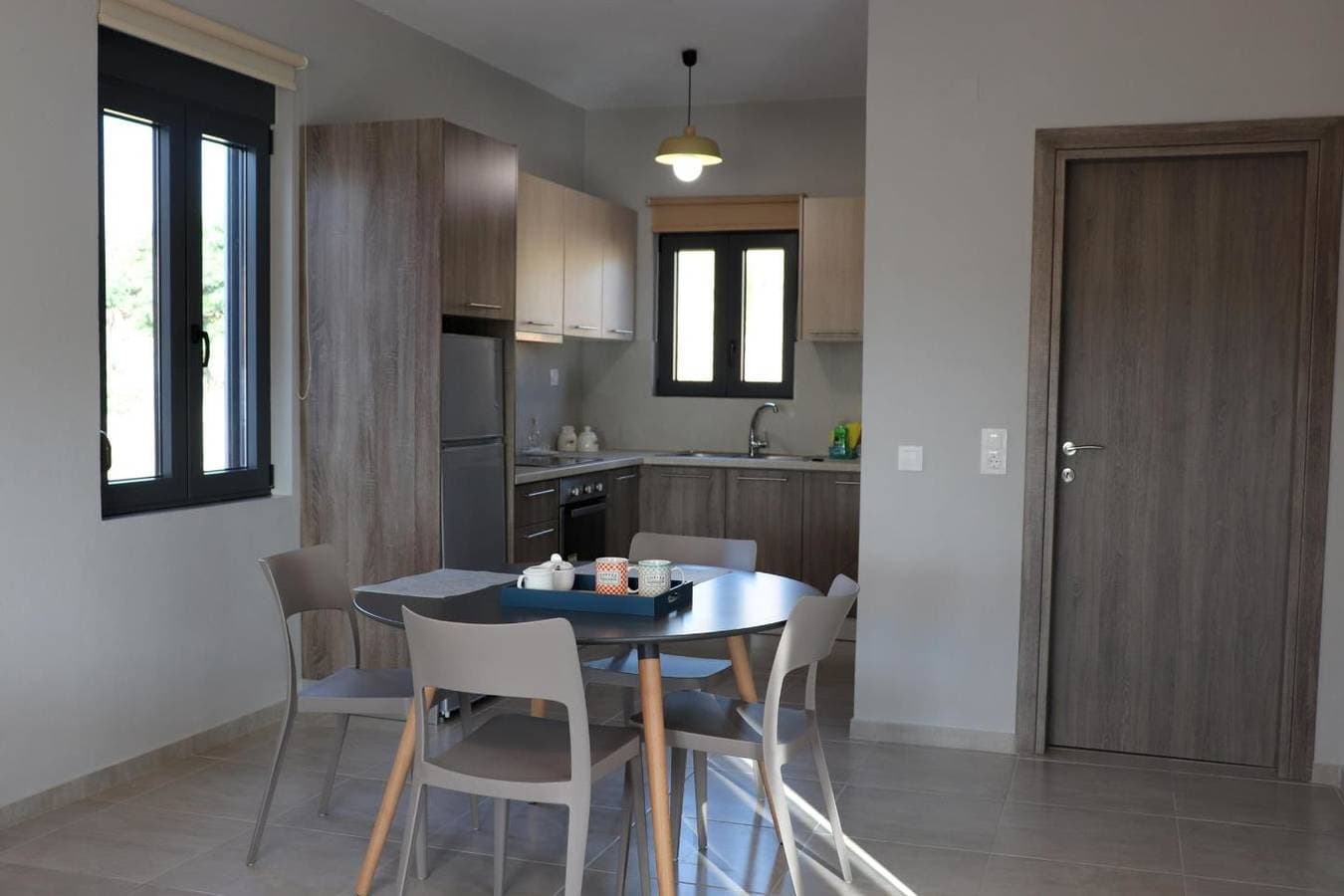 Foto 9 von 32: Weiter Blick auf Landschaft und Meer, Pool, 4 Pers. | Ferienhaus Triopetra, Kreta