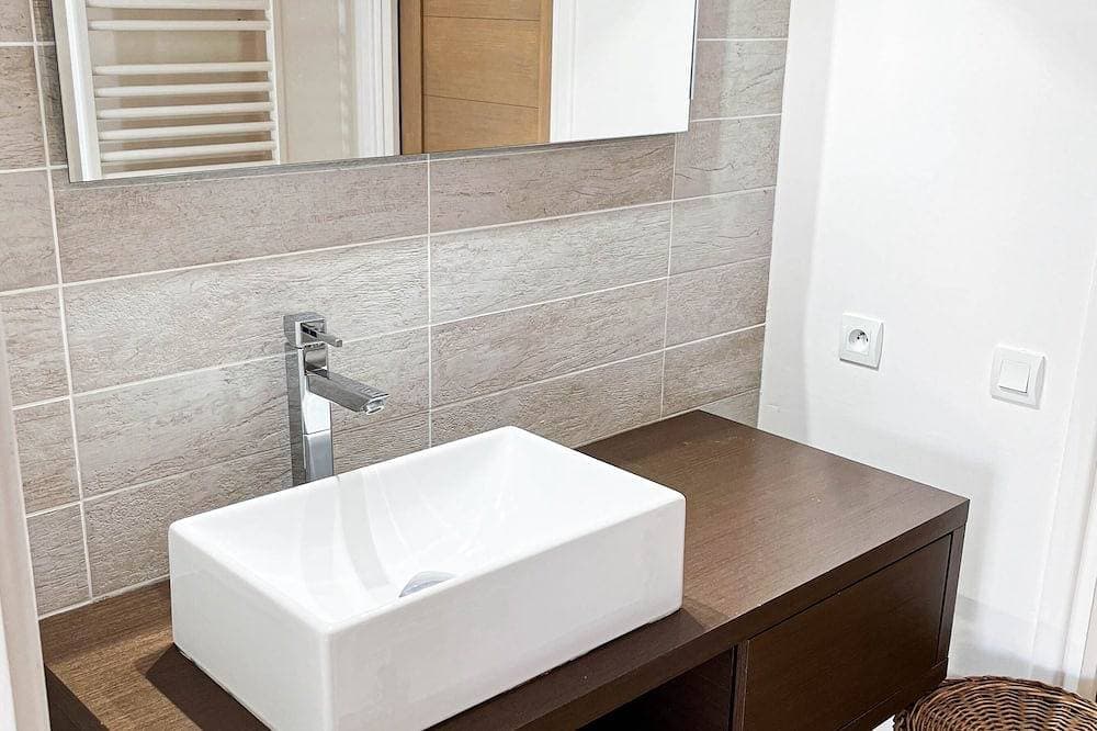 Foto 5 von 30: Charming, contemporary and comfortable villa with swimming pool.