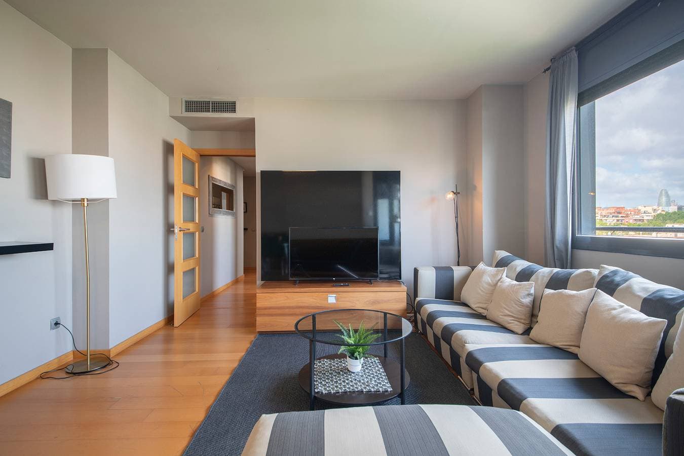 Foto 3 von 30: Ferienwohnung für 4 Personen mit Pool
