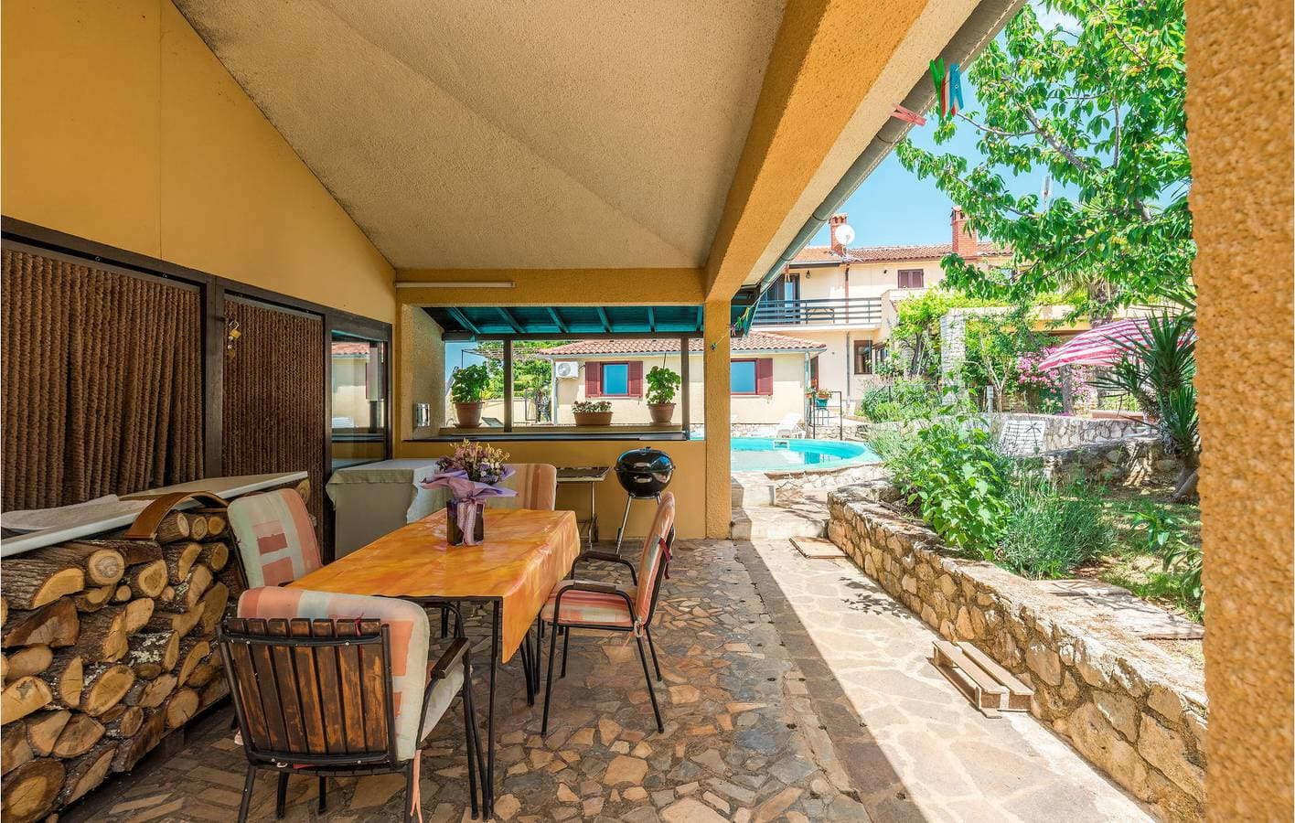Foto 4 von 26: Apartment mit Meerblick, Pool und Terrasse, in der Nähe von Restaurants