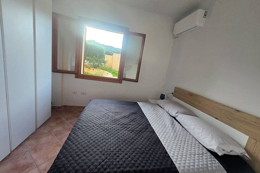 Foto 5 von 30: Newly Fitted Out 2 Bed Apartment, 1km from Beach, Sleeping up to 5