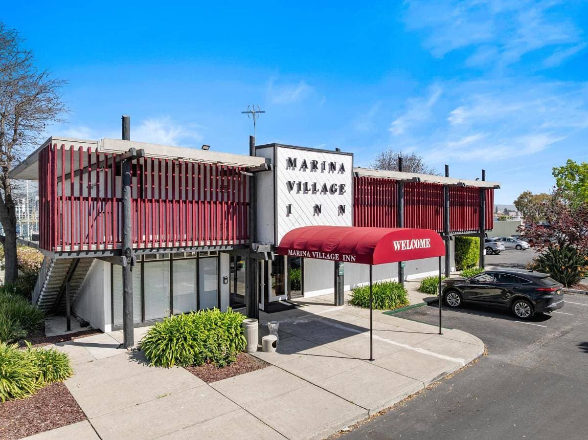 Marina Village Inn 1