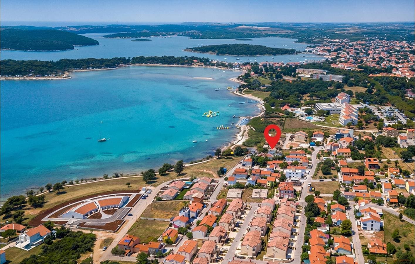 Apartment mit Panoramablick, WLAN und Parkplatz in der Nähe des Strandes Bijela 1