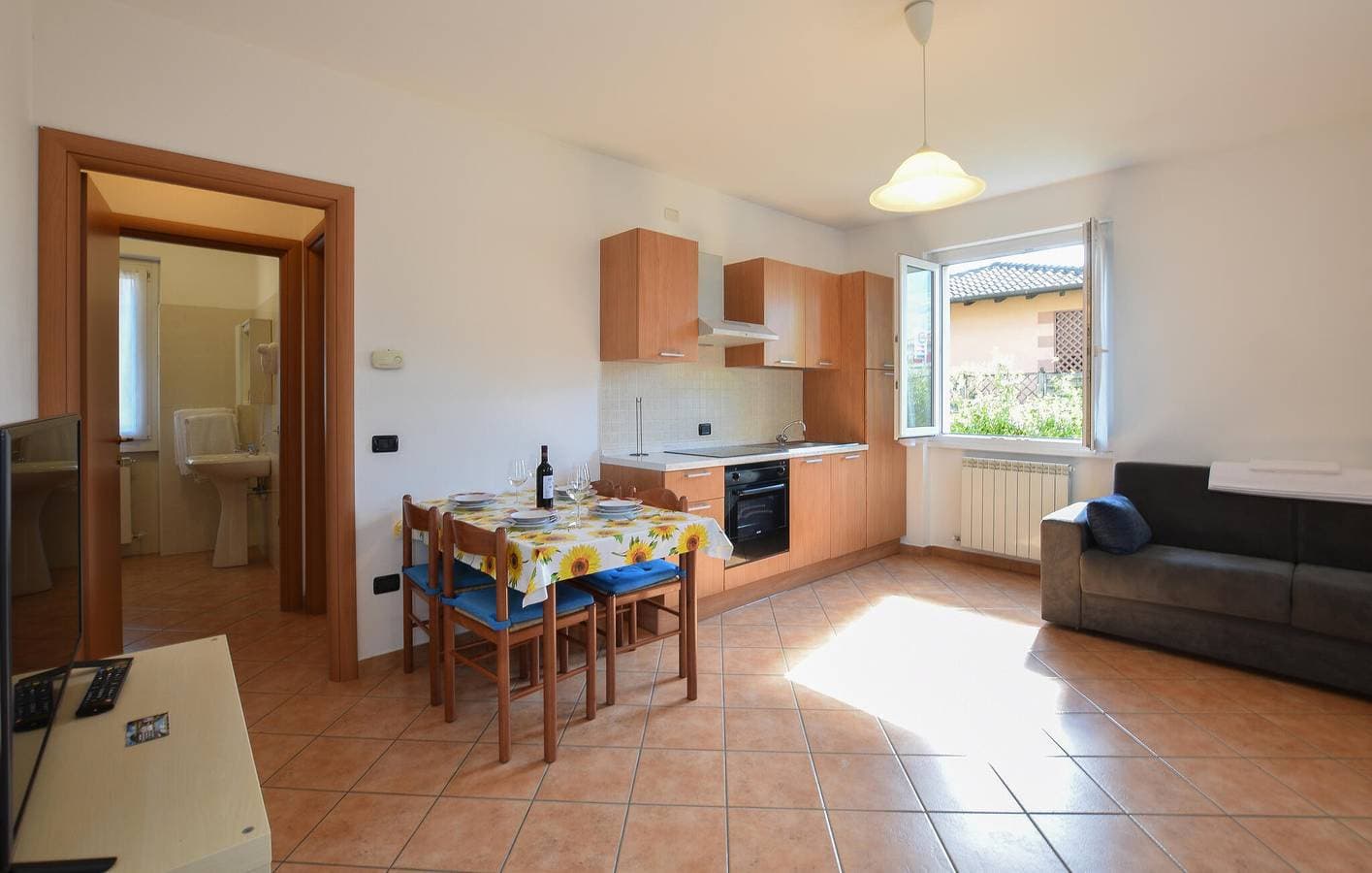 Foto 5 von 21: Modernes Apartment mit Pool & WiFi in der Nähe von Arbosto