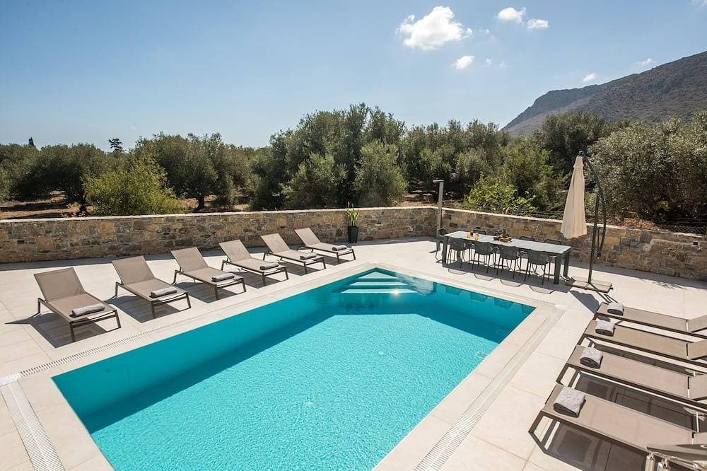 Foto 9 von 24: Marelina Luxury Villa 5 bedrooms with private pool
