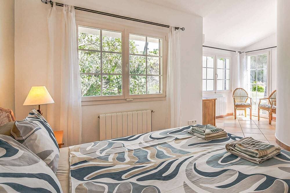 Foto 3 von 30: Mediterranes Ferienhaus mit schönem Meerblick in Costa de la Calma auf Mallorca