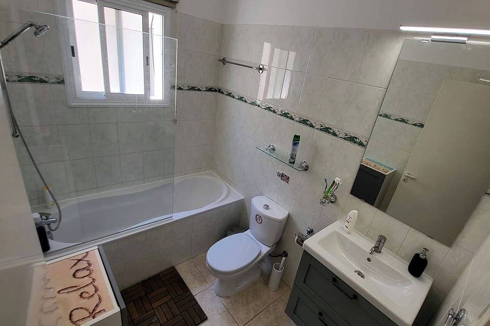 Foto 4 von 21: Calm Seaview Nest in Peyia - Unwind, Relax & Enjoy Stunning SeaView of Coral Bay