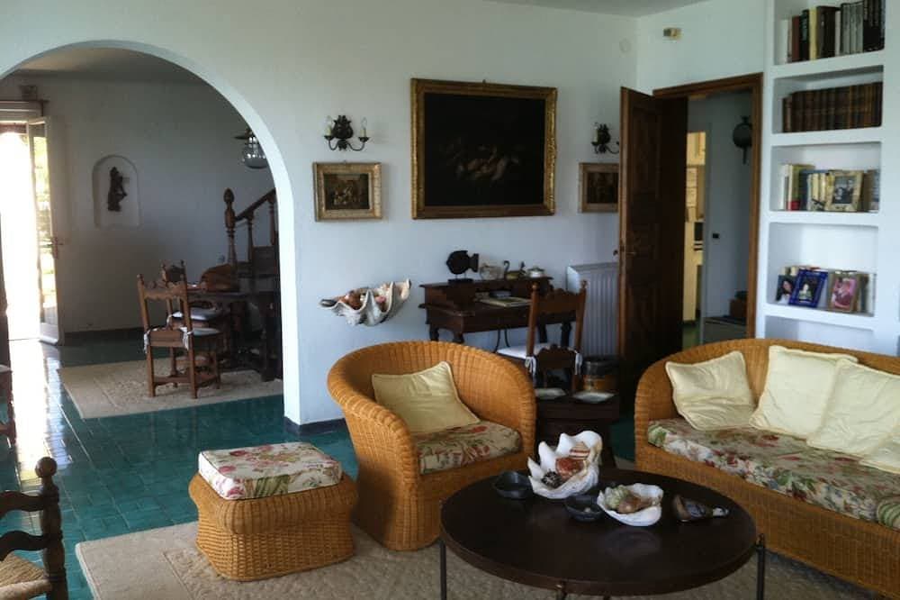 Foto 6 von 30: Luxusvilla in Tellaro, in einem Kontext von wunderschöner Schönheit, direkt am Meer.