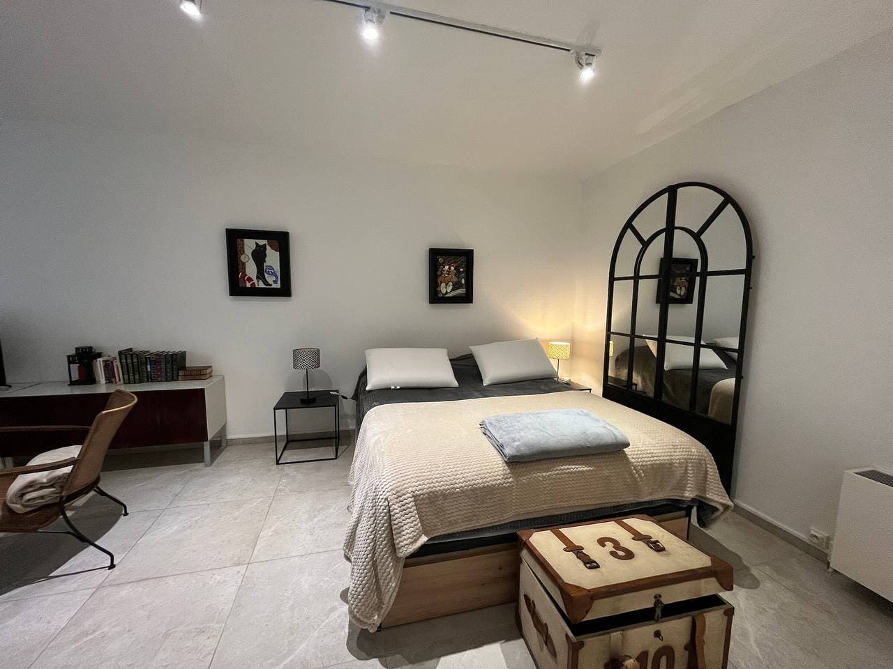 Foto 9 von 24: Geräumiges renoviertes Studio mit Terrasse und privatem Parkplatz