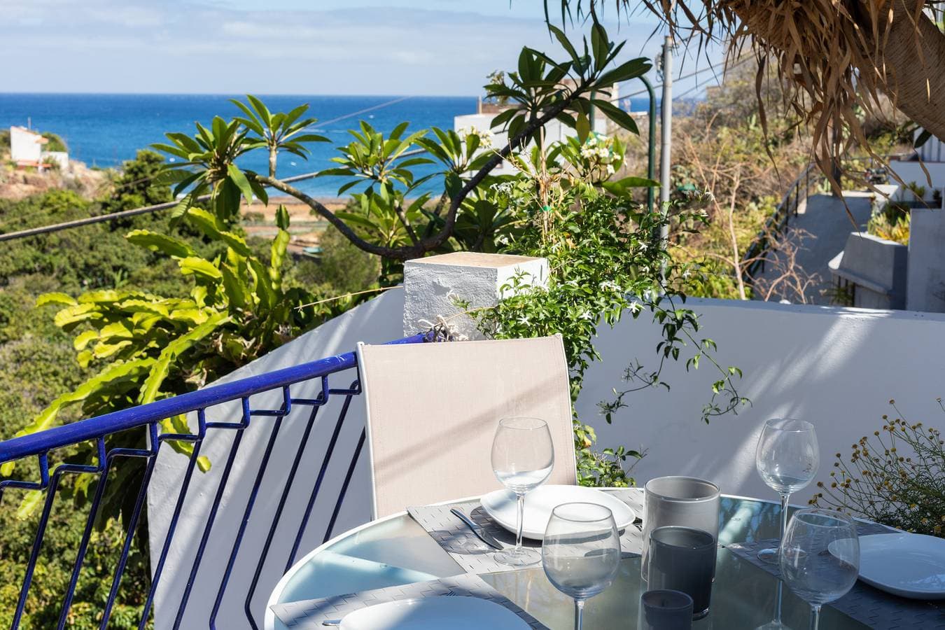 Foto 2 von 30: Traumhaus mit Meerblick, Patio, Balkon und Terrasse, gratis W-Lan