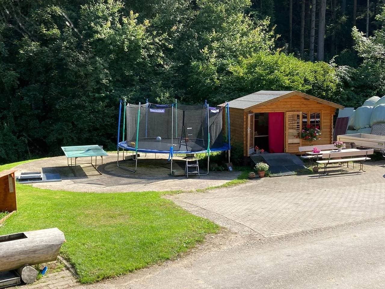 Foto 10 von 37: Ferienwohnung Bergquelle mit Bergblick, privater Terrasse und Wi-Fi