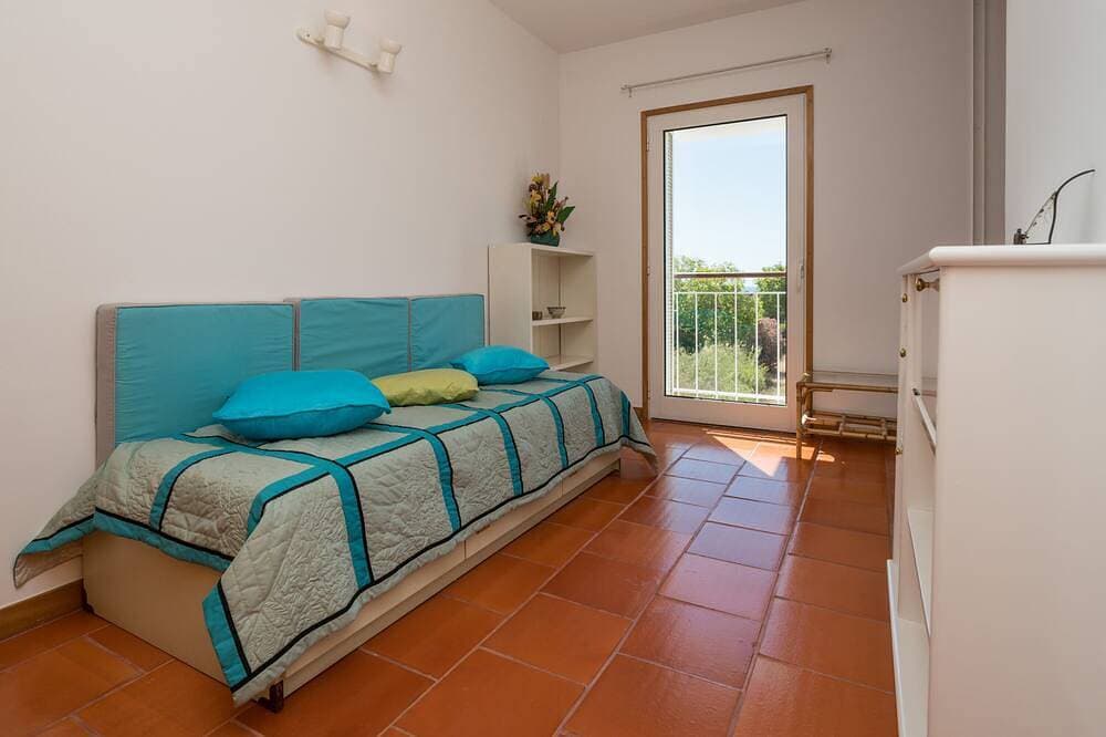 Foto 7 von 30: Ausgezeichnete Maisonette-Wohnung in der ersten Linie des Yachthafens von Lagos