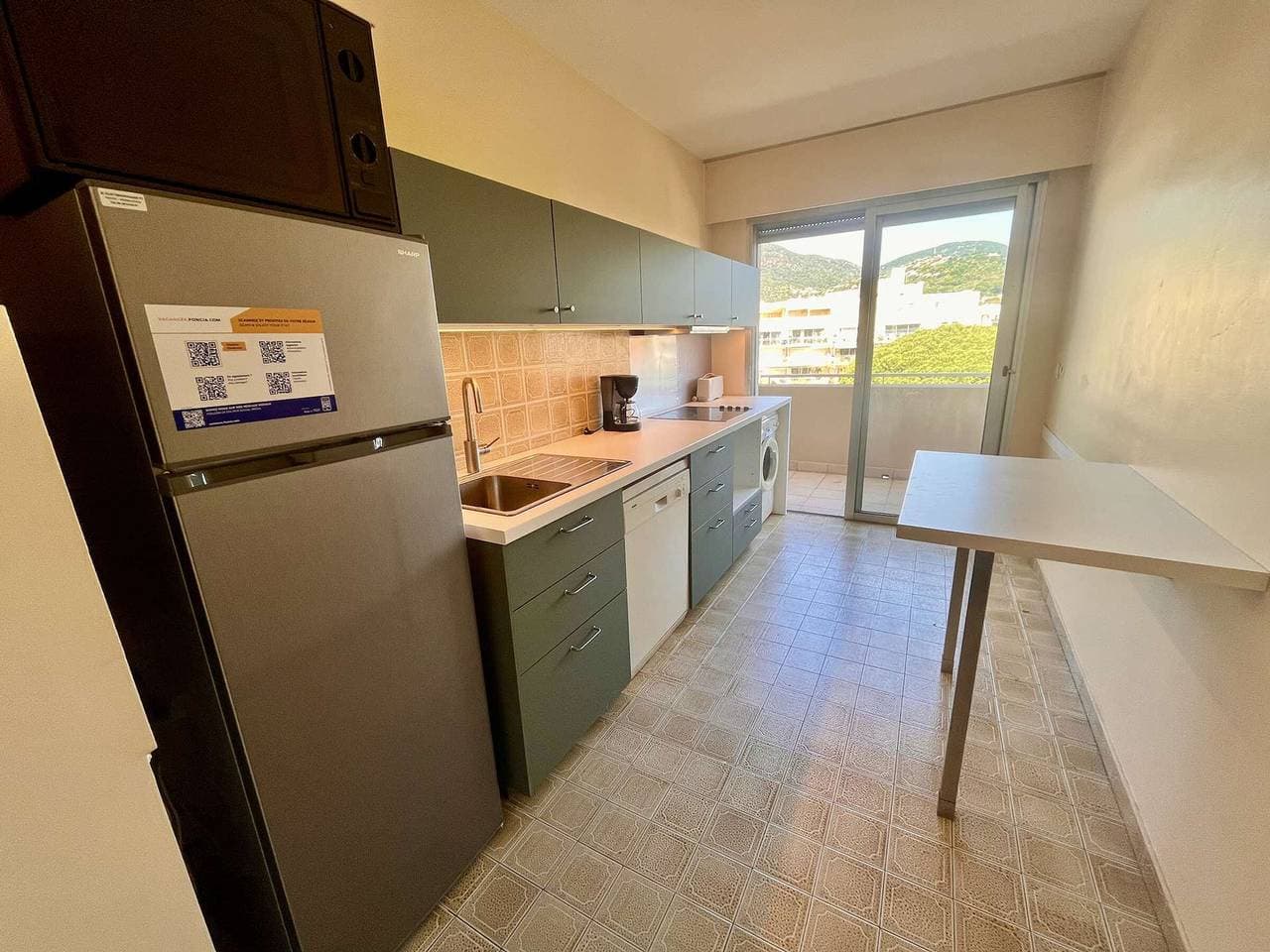 Foto 7 von 17: Cavalaire: 2-Zimmer-Wohnung, 300m zum Strand, Klimaanlage, Balkon
