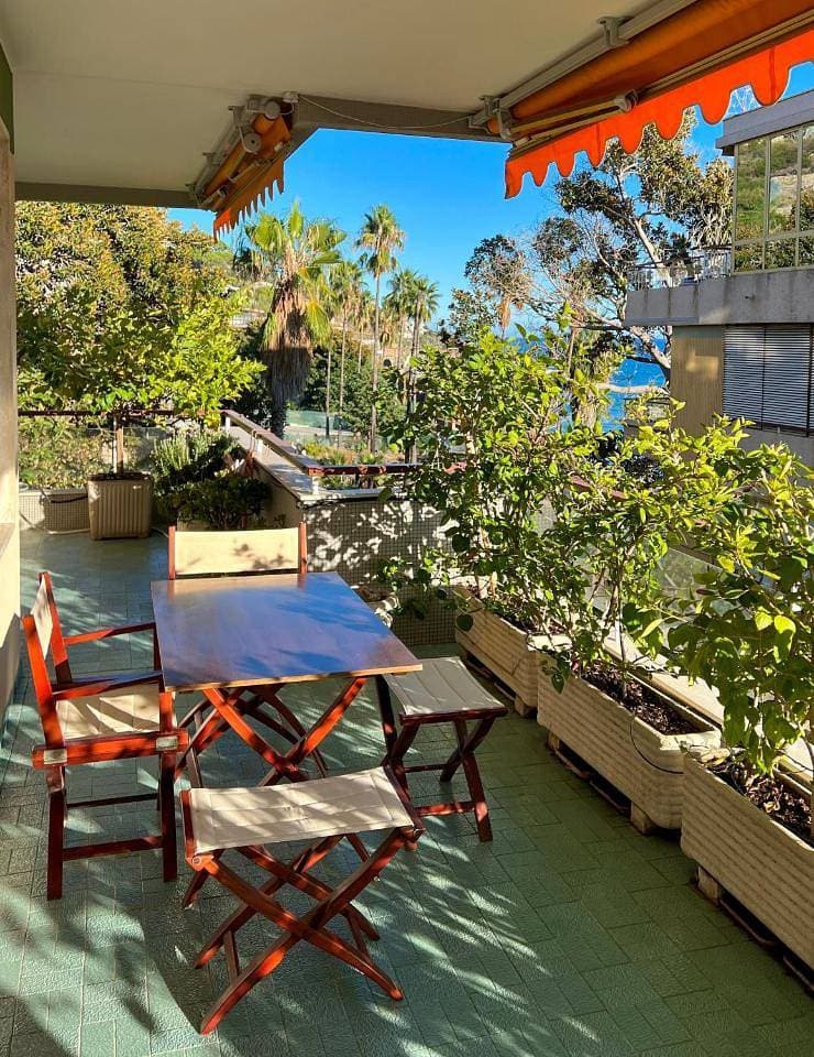 Foto 8 von 27: Two-Bedroom Apartment with Terrace and Sea View