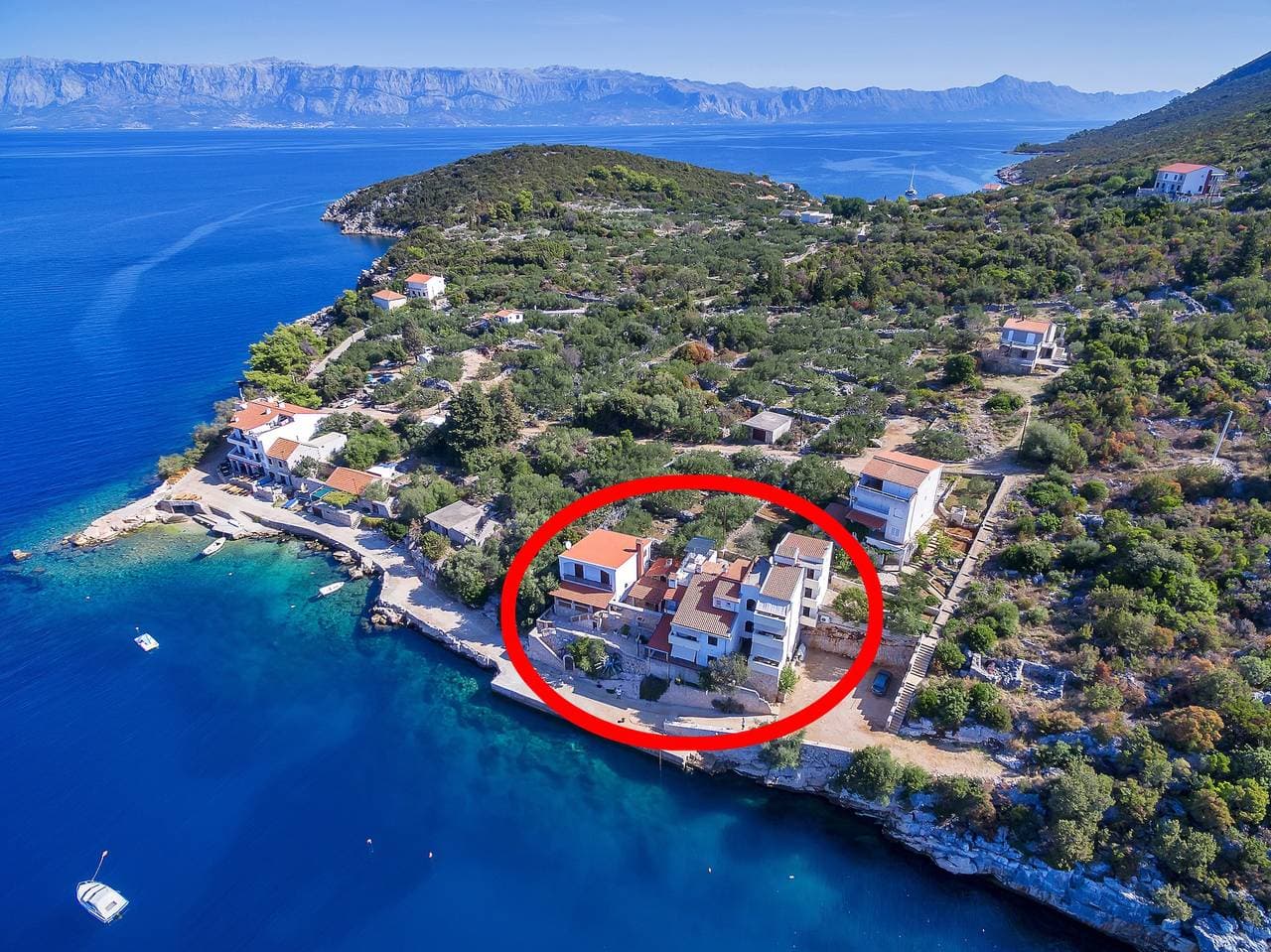 Foto 2 von 19: Studio Appartement am Strand Bucht Pokrivenik, Hvar As-5231-c
