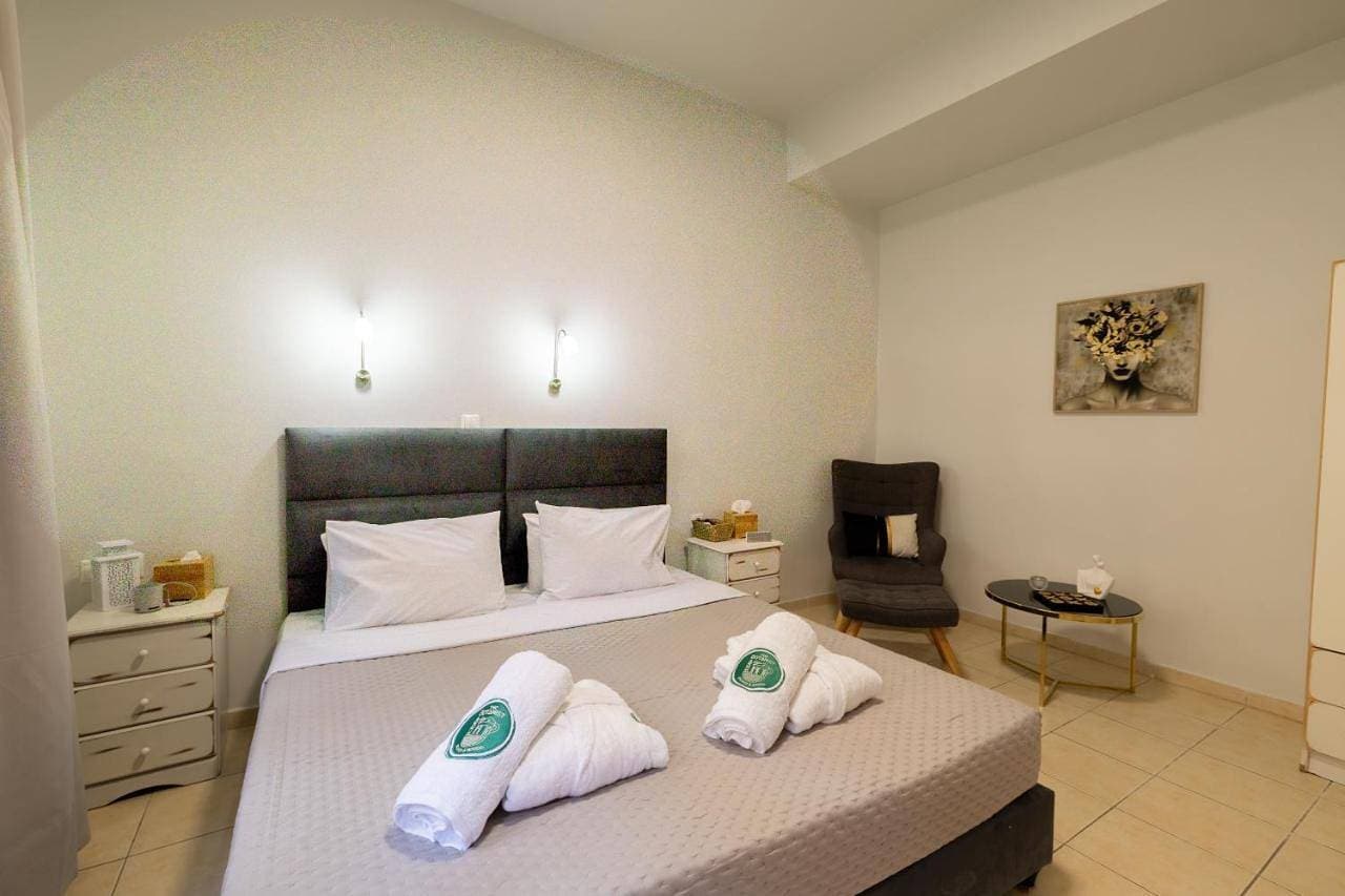 The Botanist Rooms,Theotokopoulou 1