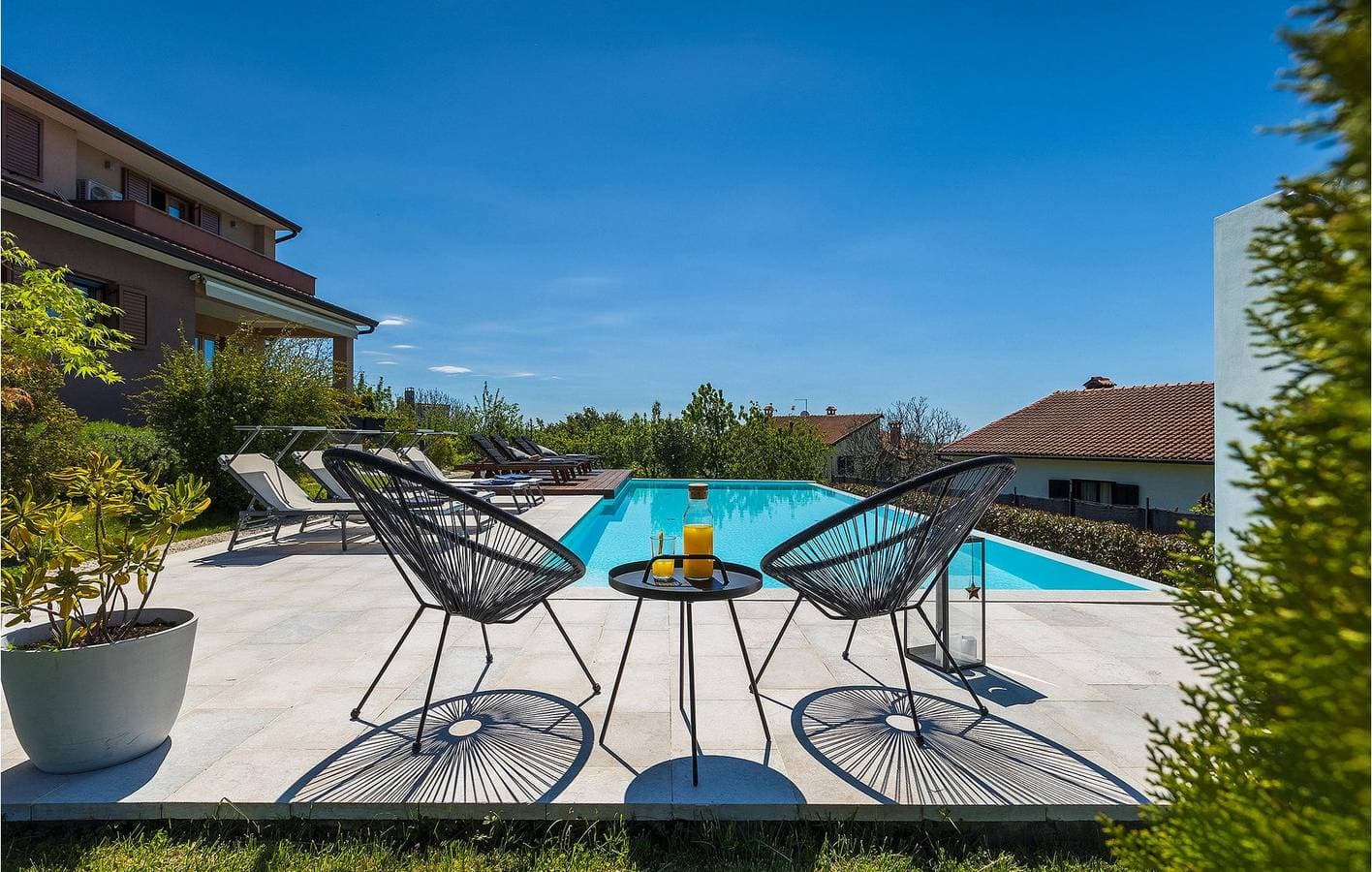 Foto 7 von 58: Gemütliche 2-Zimmer-Wohnung mit Pool, WLAN und Parkplatz in der Nähe von Restaurants