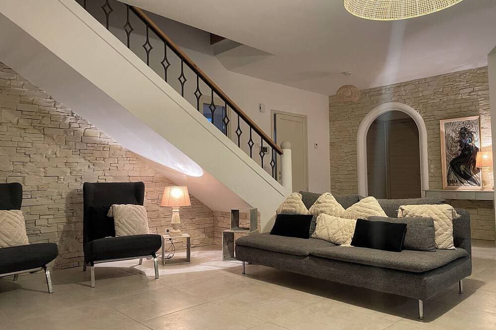 Foto 13 von 30: New country house with for 8 people 5 min from the Village