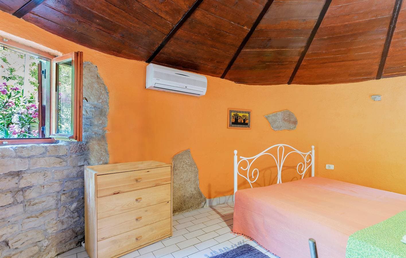 Foto 9 von 23: Charmante Ferienwohnung mit Terrasse, WLAN und Zugang zum Strand – der ideale Urlaubsort!