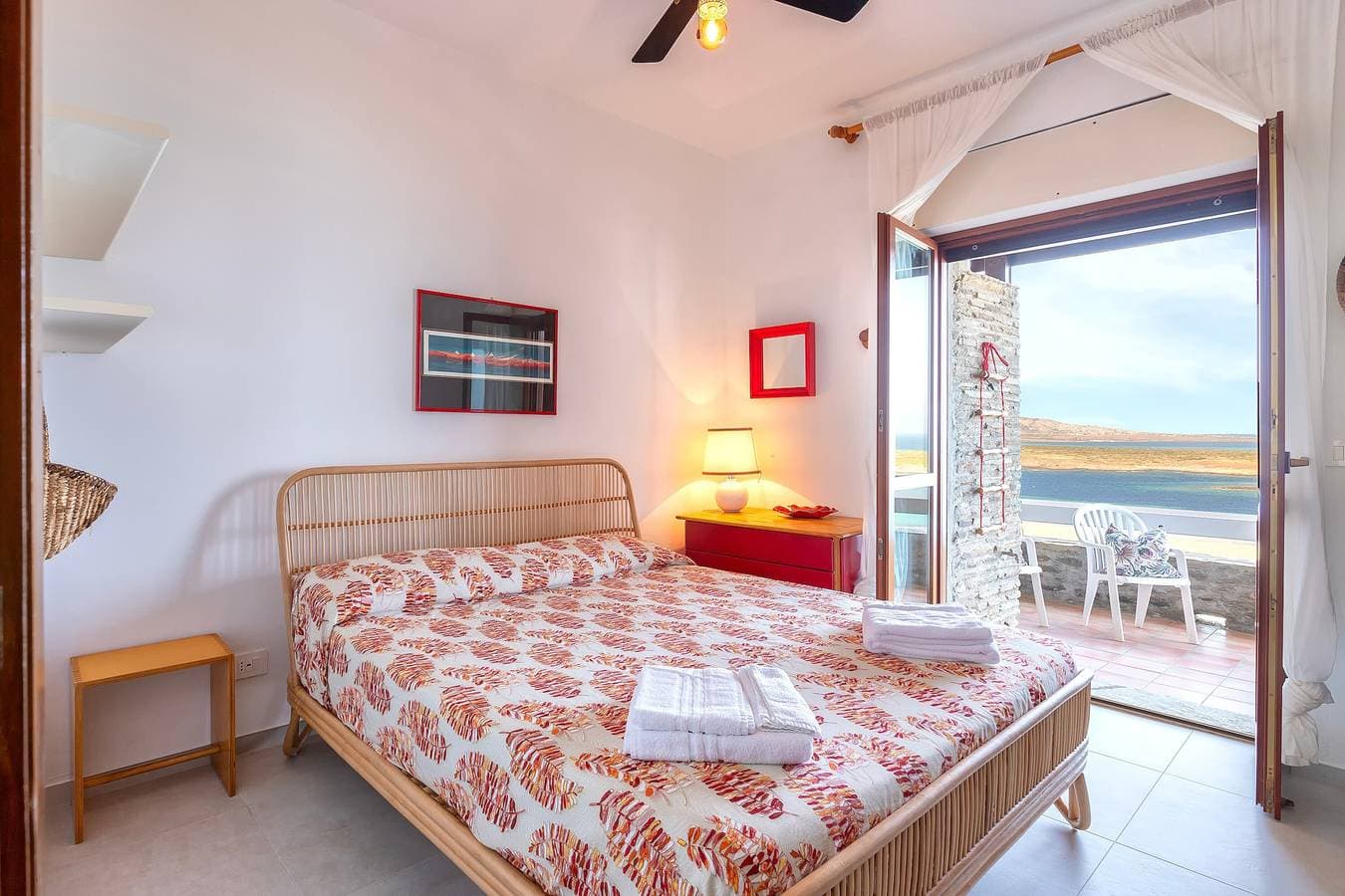 Foto 6 von 24: Ferienhaus 'Aura' mit Meerblick, privater Terrasse und WLAN