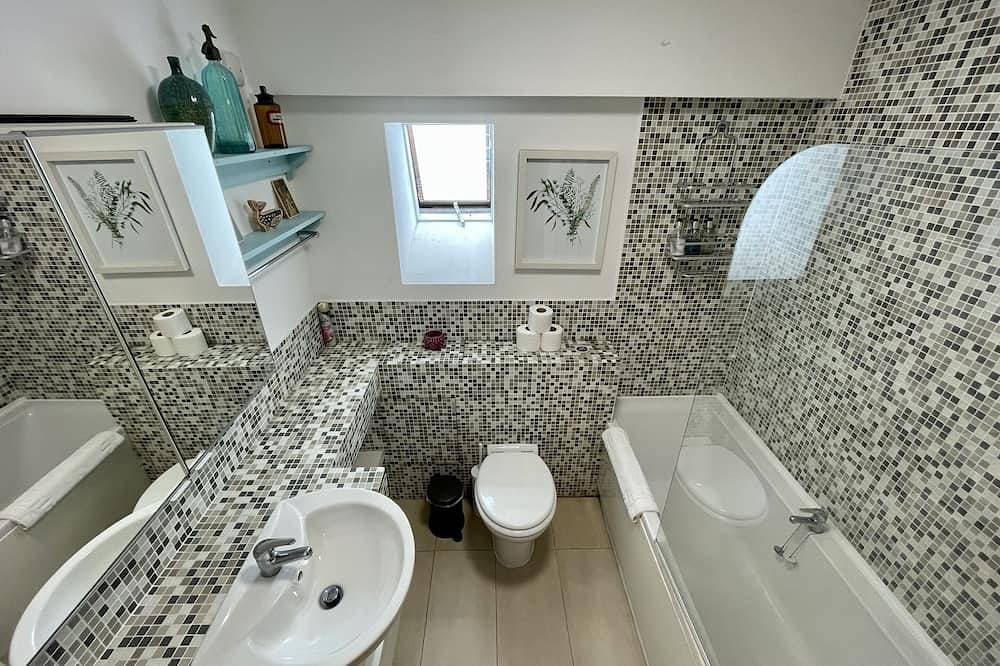 Foto 5 von 20: Stadt-Apartment-Eigenes Badezimmer