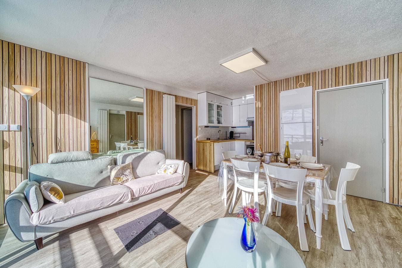 Foto 12 von 23: Ferienwohnung für 5 Personen mit Balkon