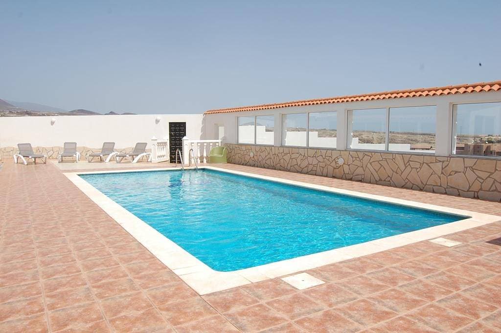 Foto 3 von 36: Villa für 8 Personen mit Garten