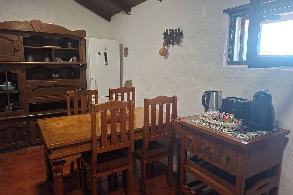 Foto 13 von 30: Tolles kanarisches typisches Haus mit Außenpool und WLAN