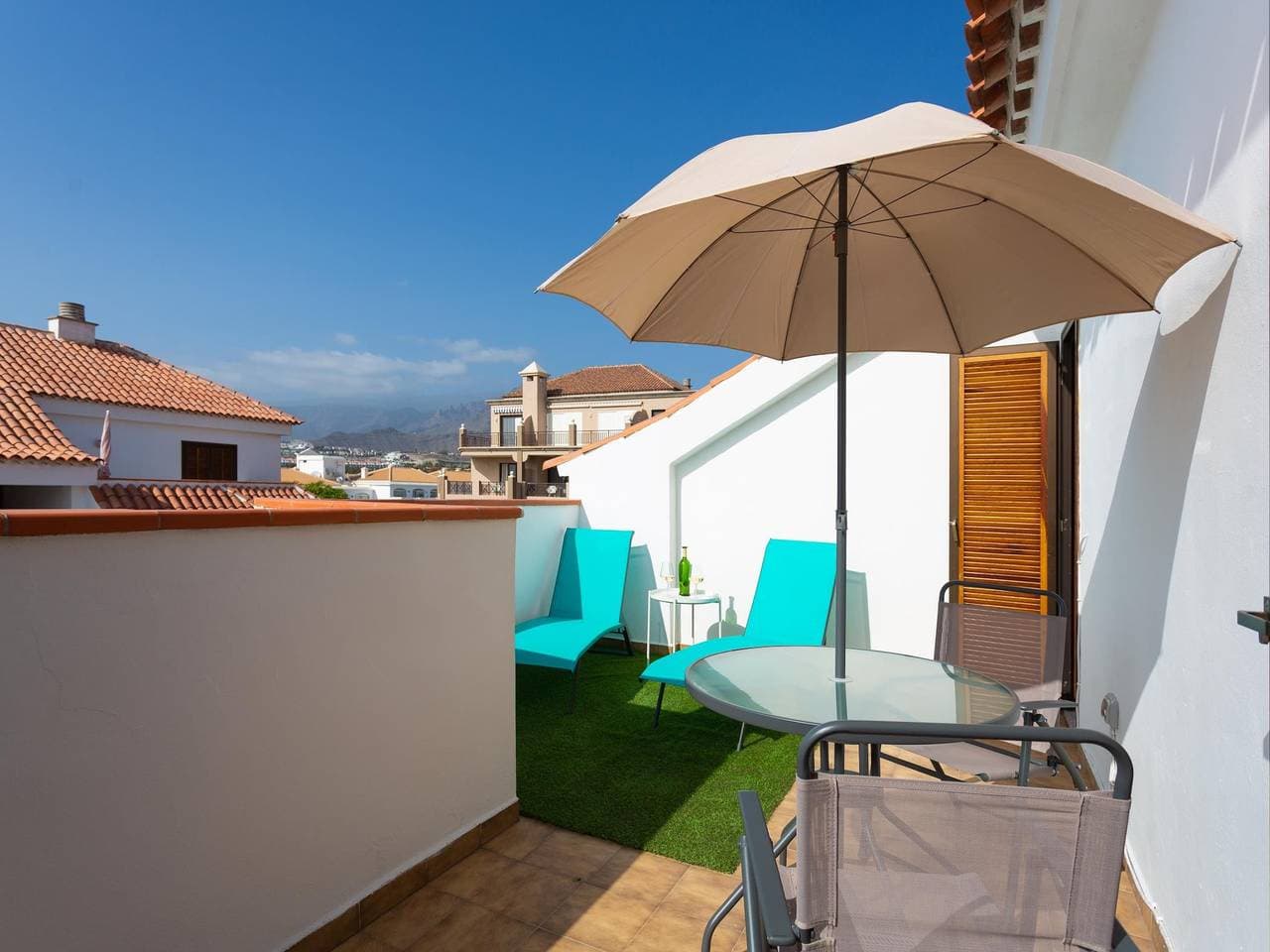 Foto 7 von 29: Ferienwohnung für 3 Personen mit Pool