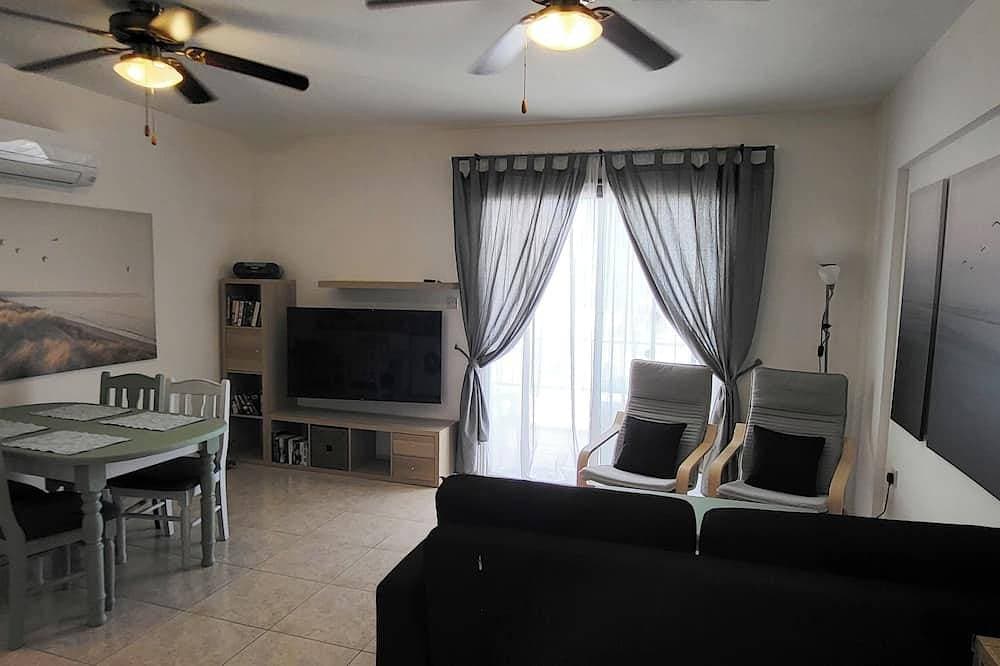 Foto 8 von 21: Calm Seaview Nest in Peyia - Unwind, Relax & Enjoy Stunning SeaView of Coral Bay