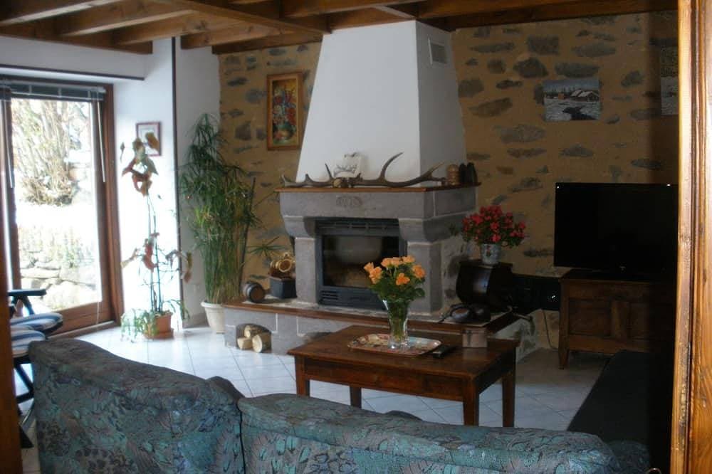 Foto 4 von 30: 4-Sterne Unterkunft in kleinem Dorf der Auvergne auf dem Land