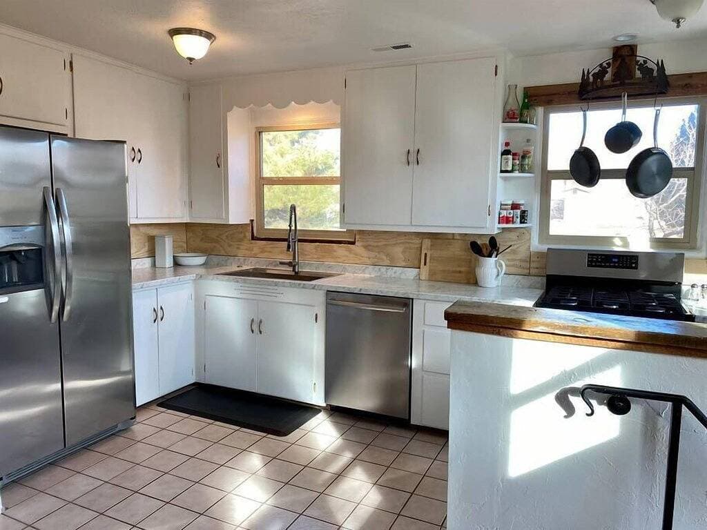 Foto 6 von 50: Historic Adobe Abode-Pet Friendly, Downtown Kanab