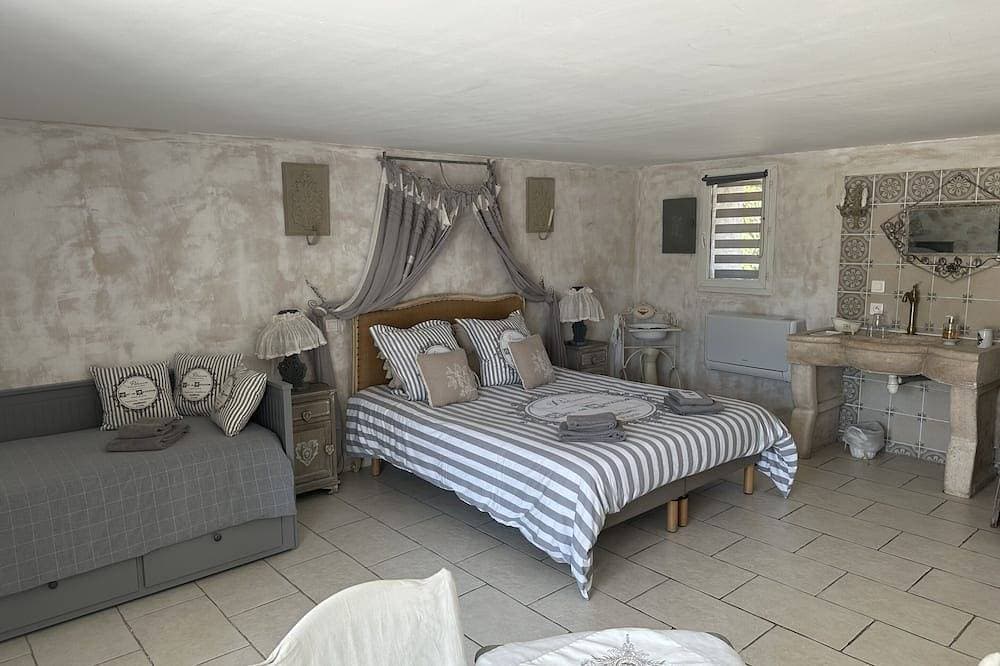 Dreibettzimmer-Komfort-Ensuite-Gartenblick 1
