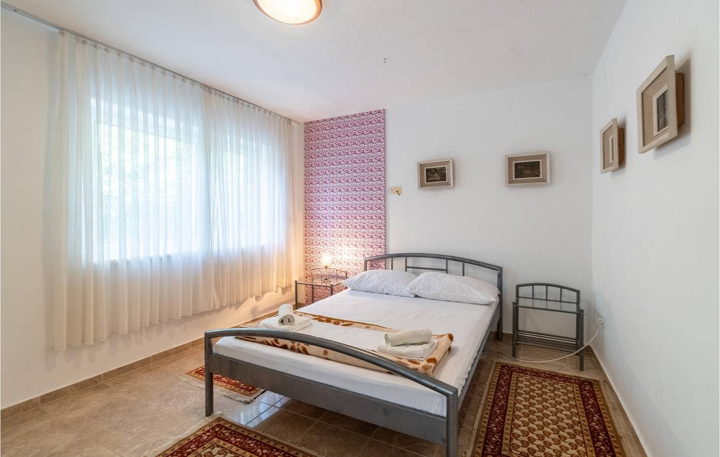 Foto 5 von 14: Gemütliche Ferienwohnung mit Terrasse in der Nähe des Strandes Bijela