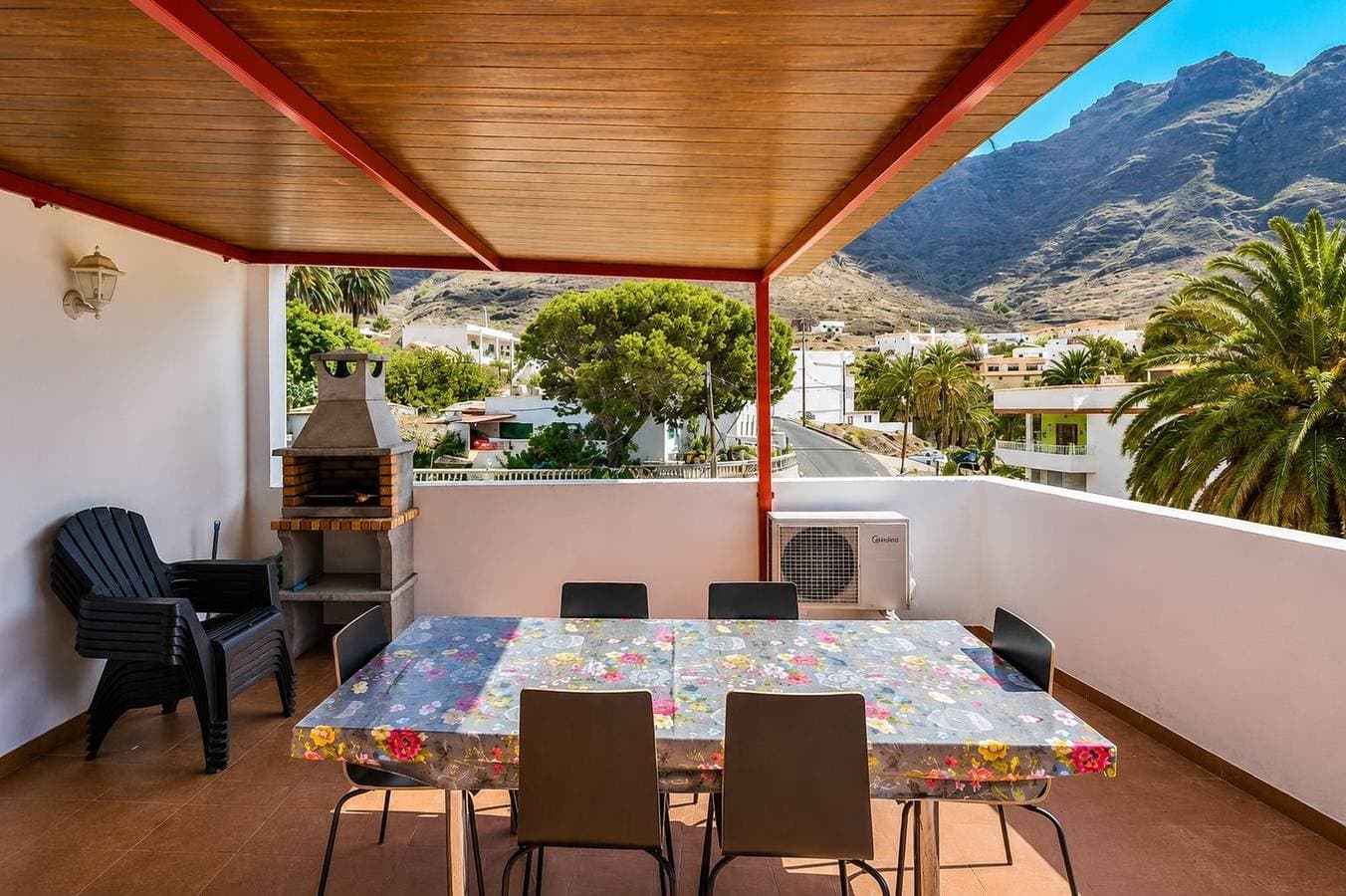 Foto 11 von 40: Ferienhaus für 6 Personen mit Balkon