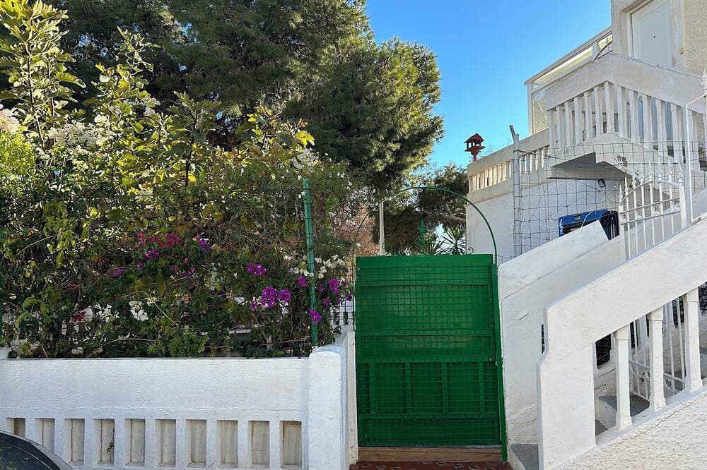Foto 13 von 20: Faro de Mar, with large terrace and 5 minutes from the beach.