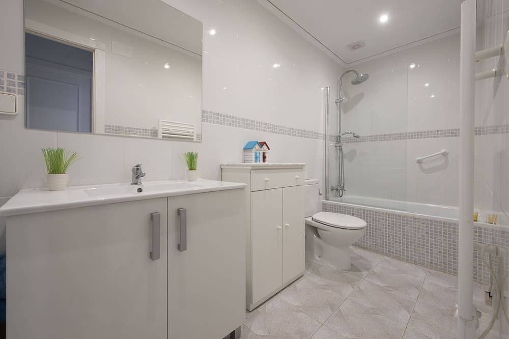 Foto 5 von 25: Beautiful 2 Schlafzimmer Haus Mit Splendid Vews Of The Sea