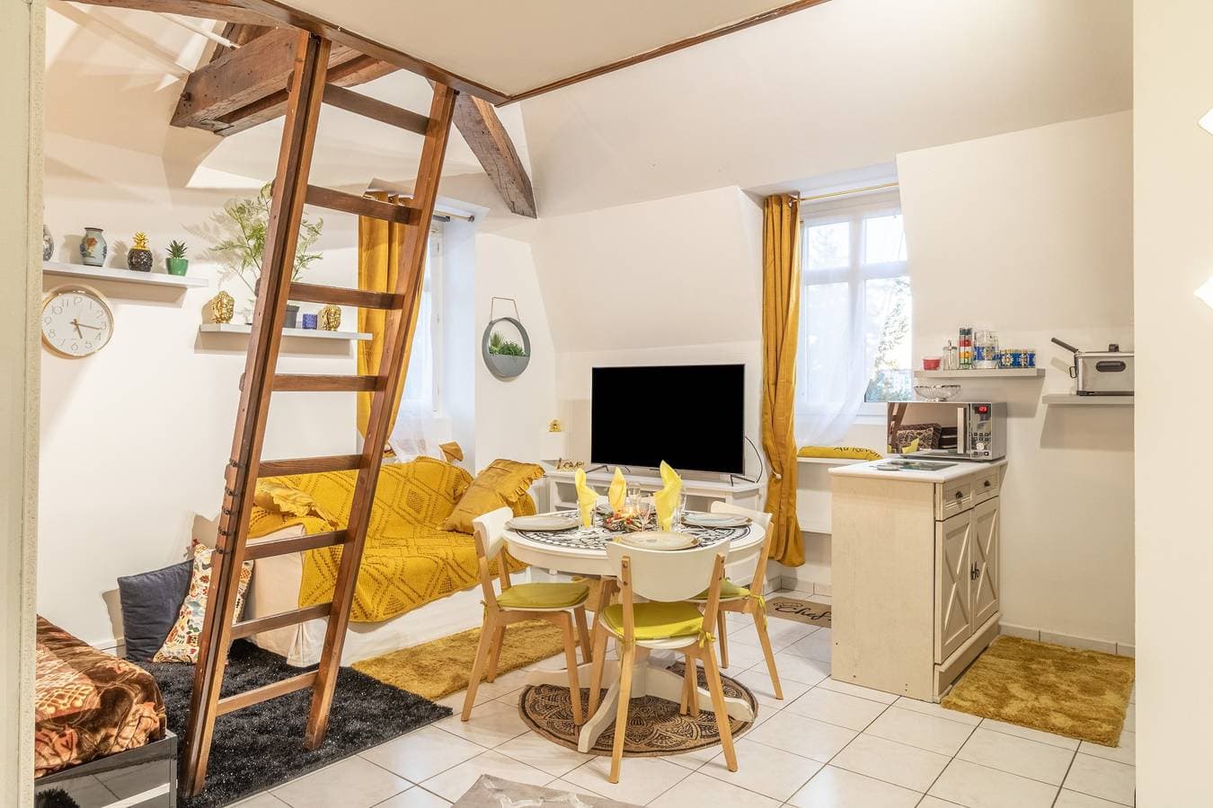 Foto 2 von 10: Ferienwohnung für 4 Personen mit Garten