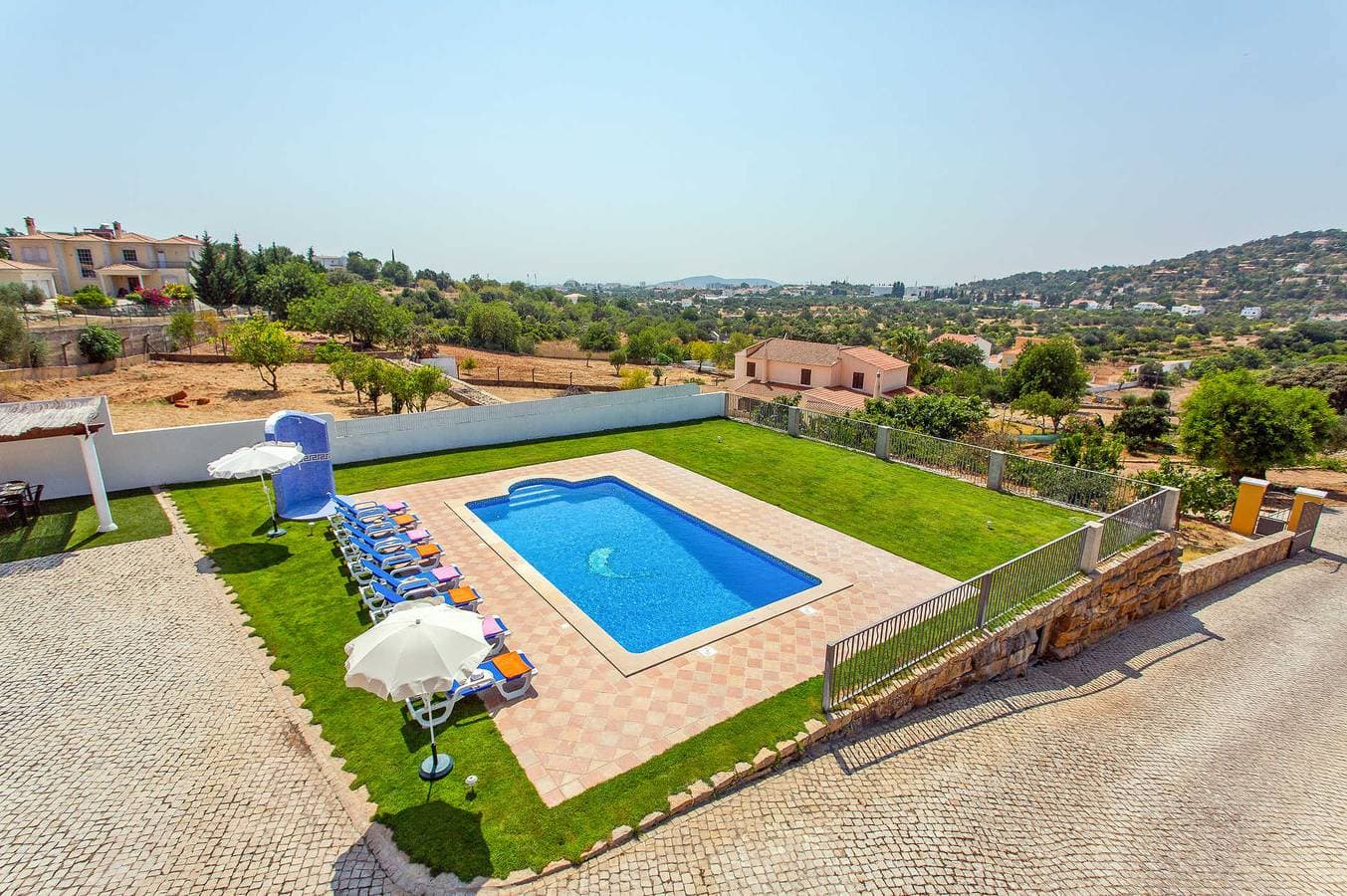 Foto 13 von 26: Villa für 8 Personen mit Garten