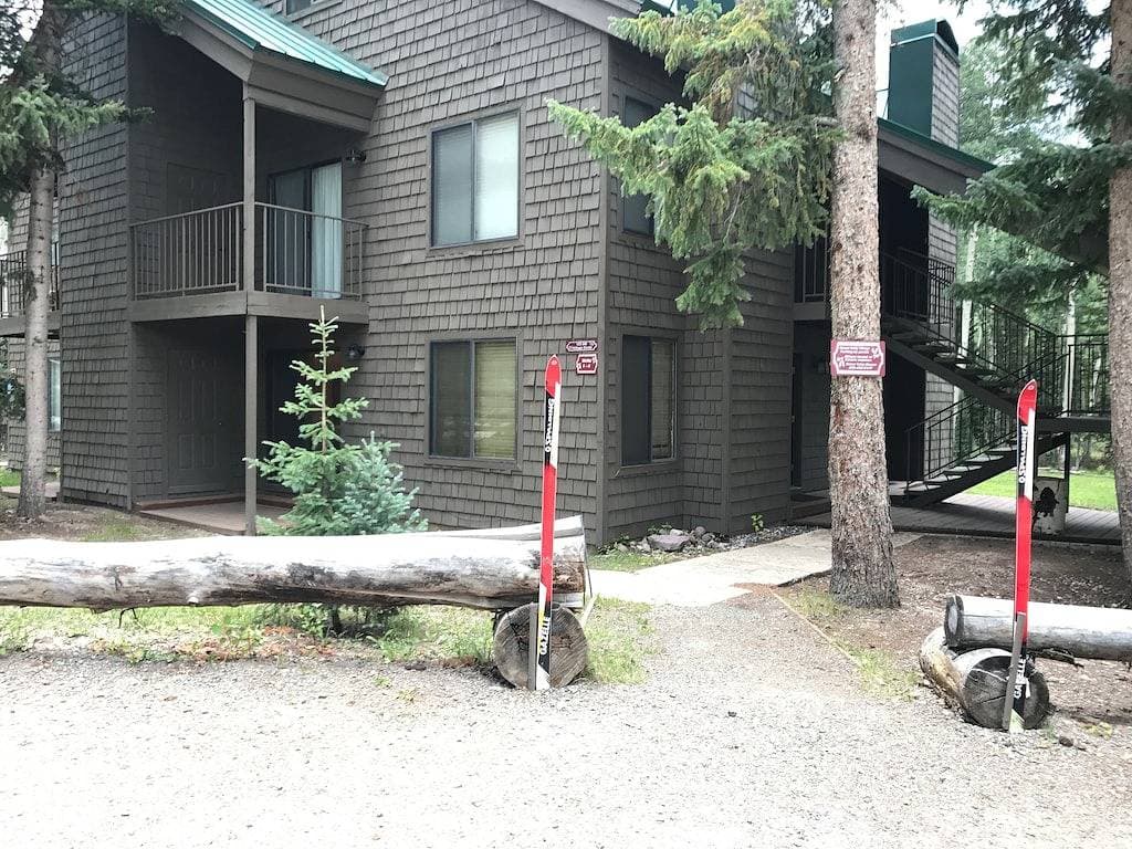 Foto 2 von 8: Eagle Point Resort Condo Schritte von Lodge & Lifts!