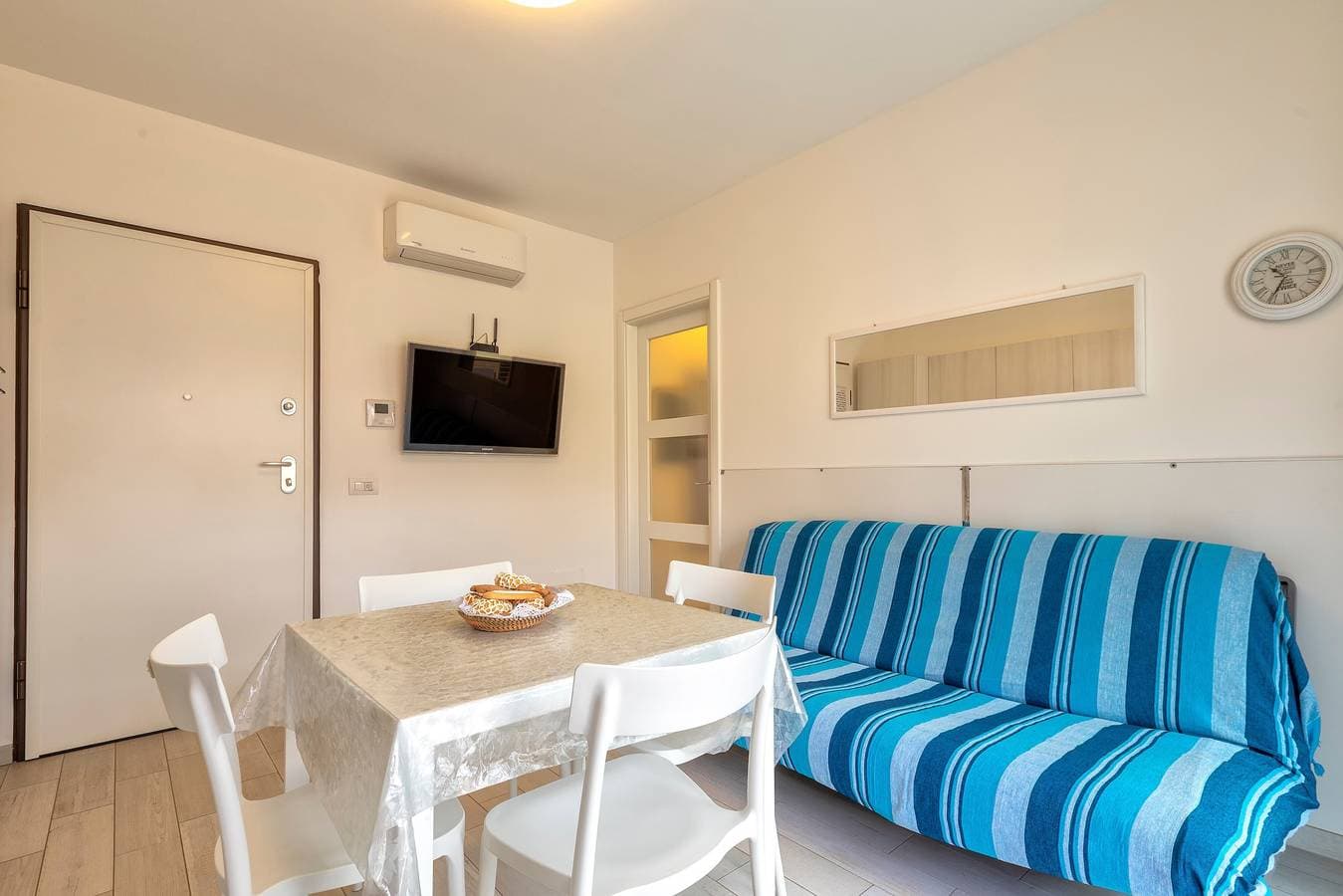 Foto 12 von 24: Ferienwohnung 'Villafranca' mit Meerblick, WLAN und Klimaanlage
