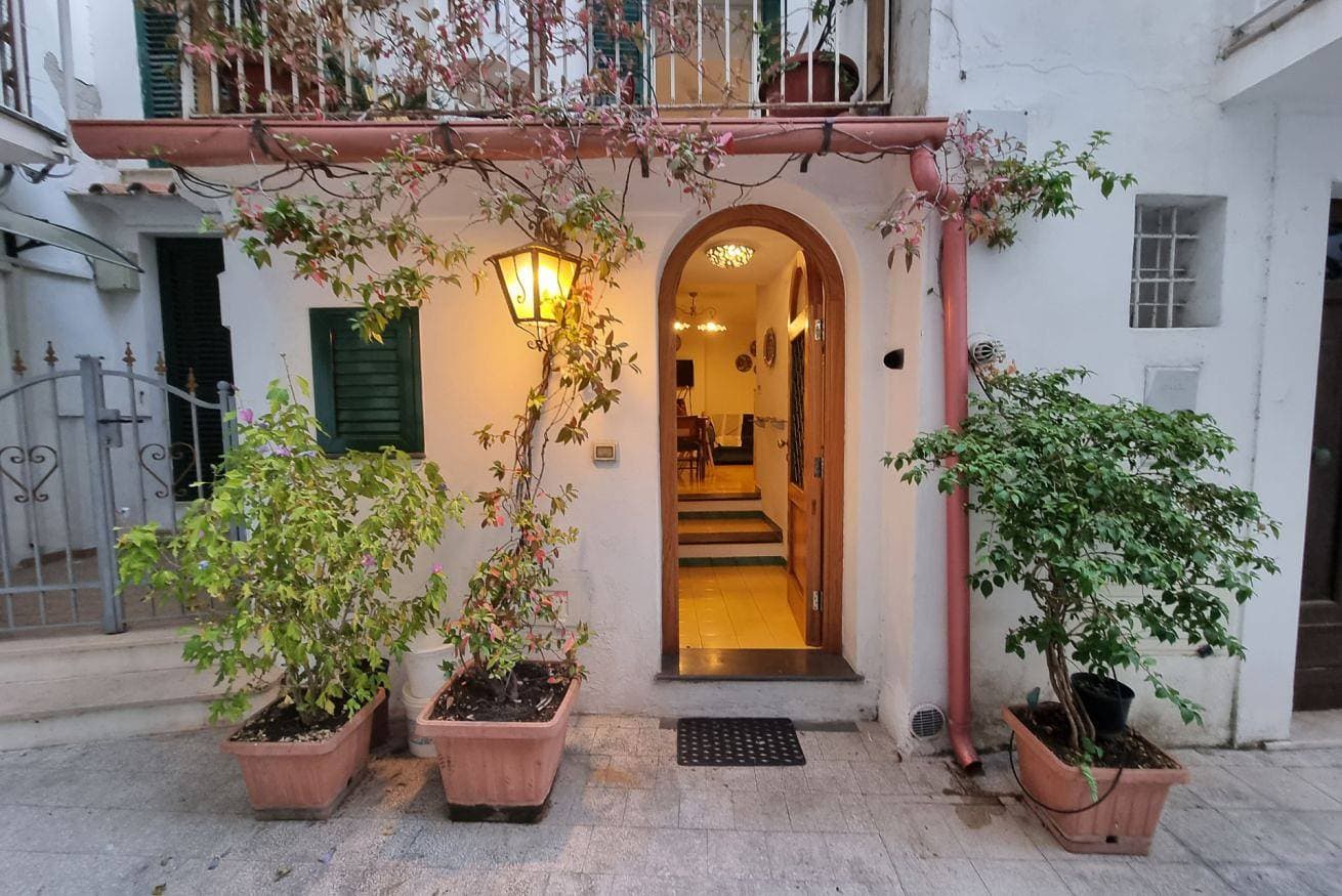 Foto 5 von 29: Ferienwohnung für 4 Personen mit Balkon/Terrasse