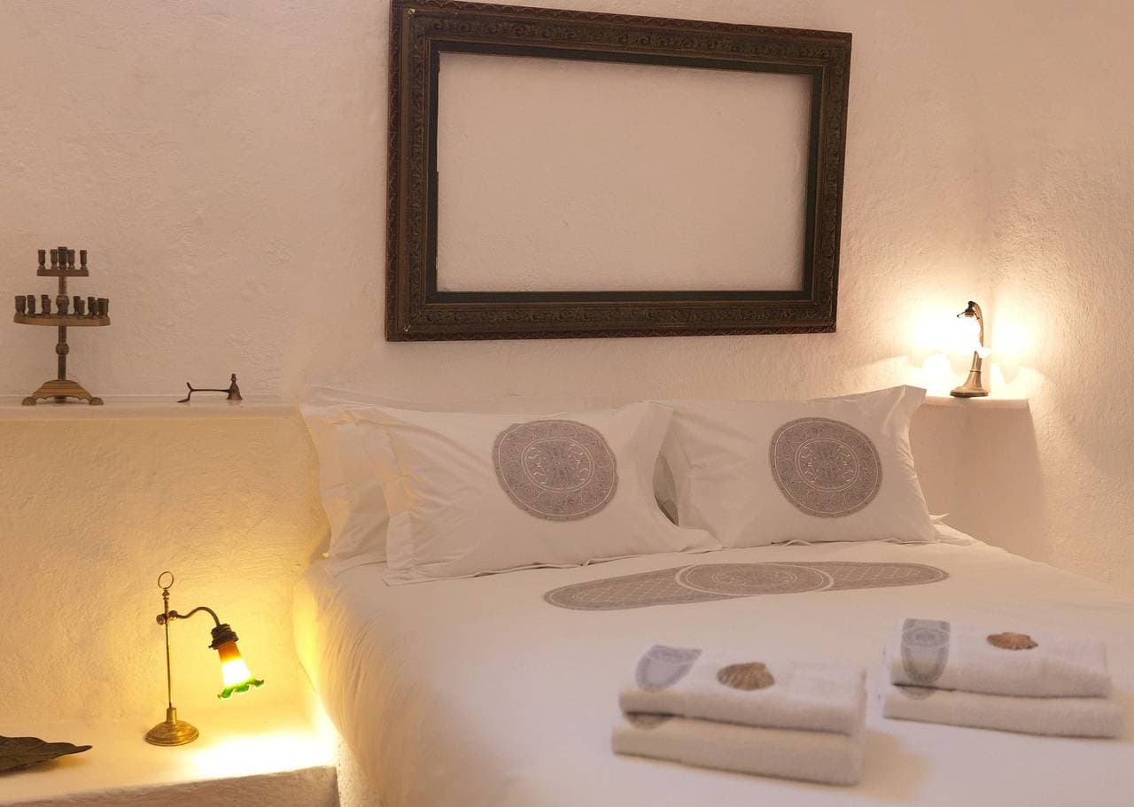 Foto 9 von 26: Charming Santorini Villa | Pori House | 1 Bedroom | Rustic & Traditional