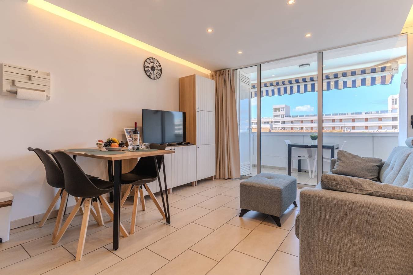 Foto 7 von 20: Ferienwohnung für 3 Personen mit Pool