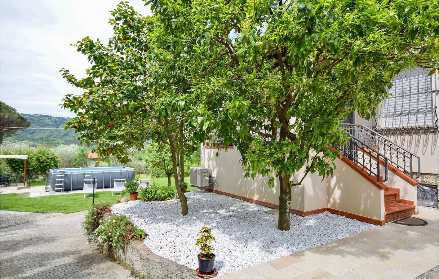 Foto 8 von 17: Camaiore Retreat: 100qm, A/C, Pool, Parkplatz, Garten, WiFi