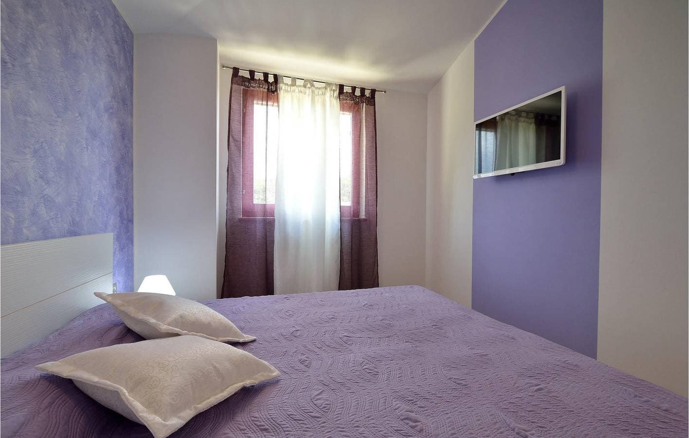 Foto 10 von 42: Modernes Apartment mit 2 Schlafzimmern und Pool in der Nähe des Stadtzentrums von Roč