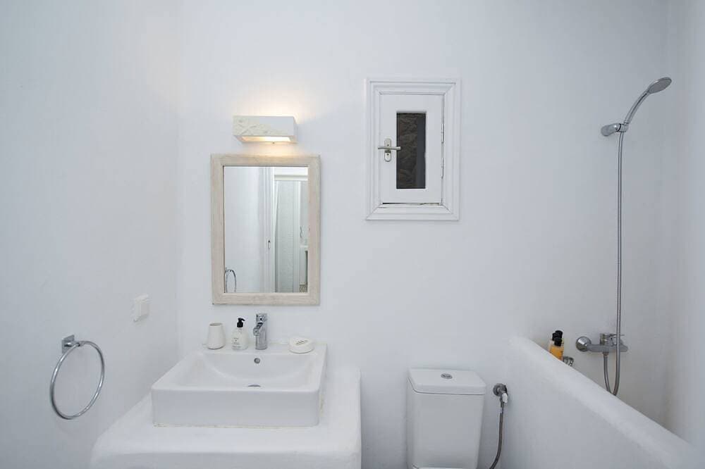 Foto 6 von 17: Luxury apartment Fokos/lounge area, sea view