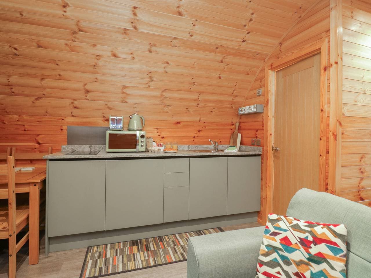 Foto 9 von 36: Hütte für 2 Personen mit Garten